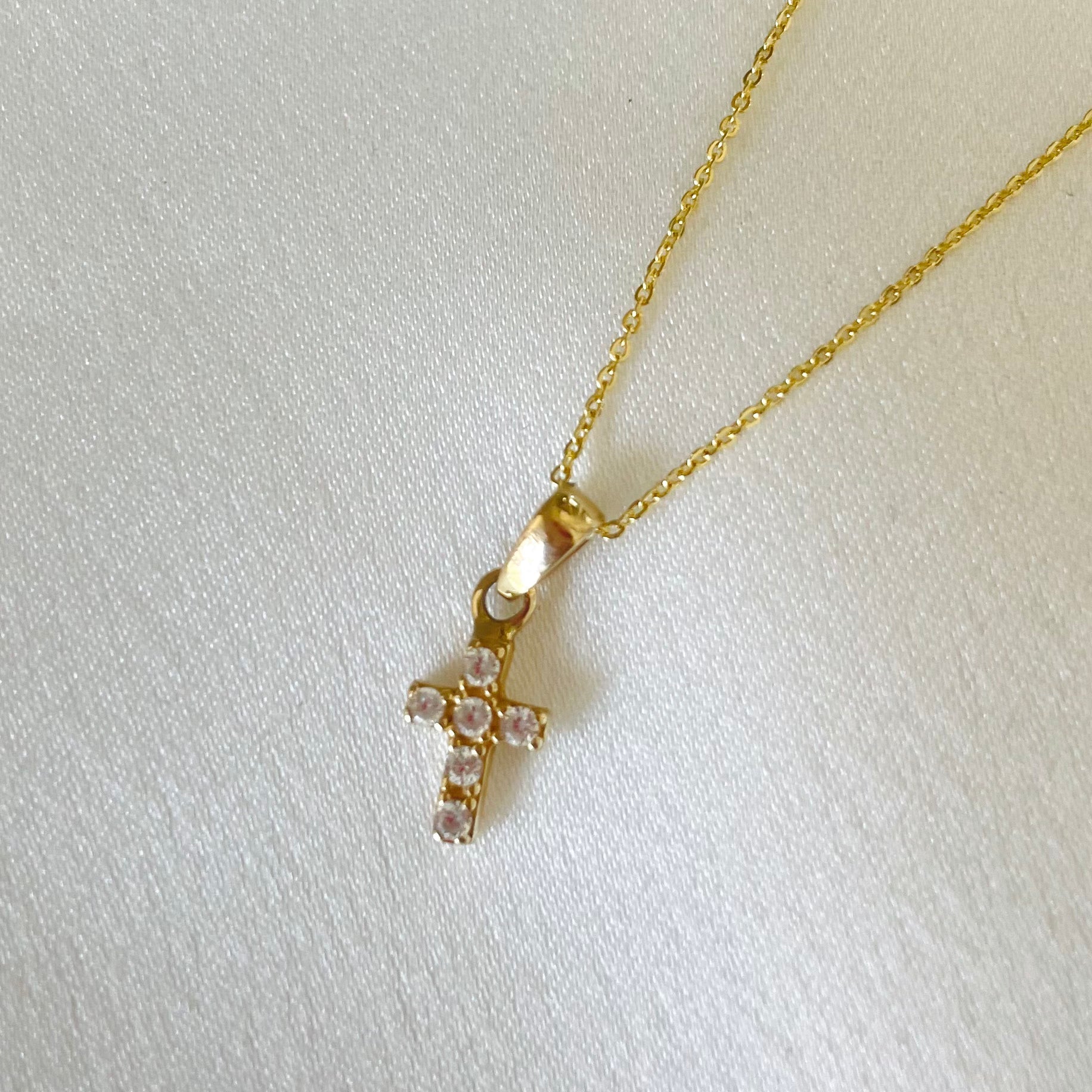 Cruz Mini Piedras 14k